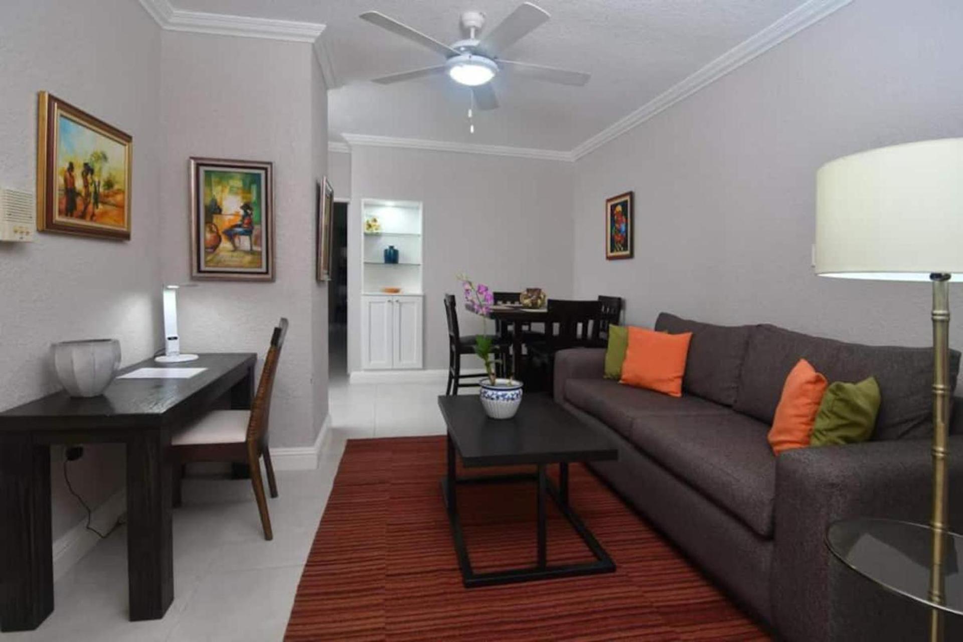 Captivating 1-Bed Ravinia Apartment In Kingston Buitenkant foto